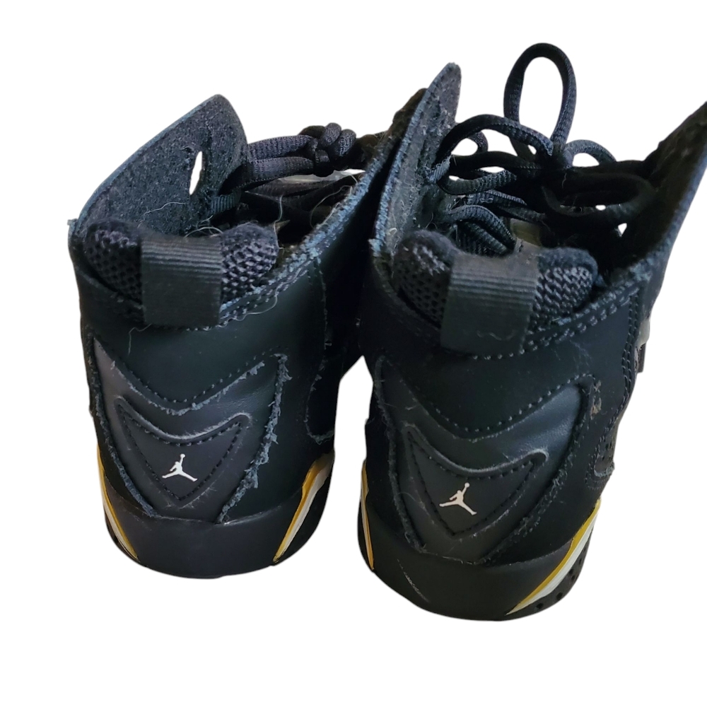 Air Jordan True Flight Black and Yellow Sneakers - Size 3y - Picture 7 of 8